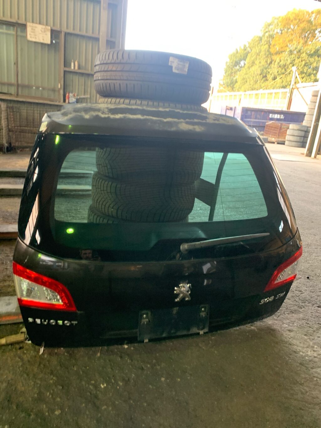 Дверь задняя на Peugeot 508 VF38