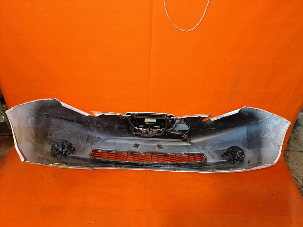 Бампер на Nissan Leaf AZE0 A044633, Переднее расположение
