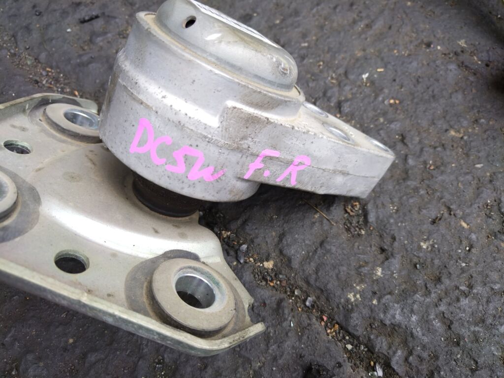 Подушка двигателя на Mazda Verisa DC5W ZY-VE, Переднее Правое расположение