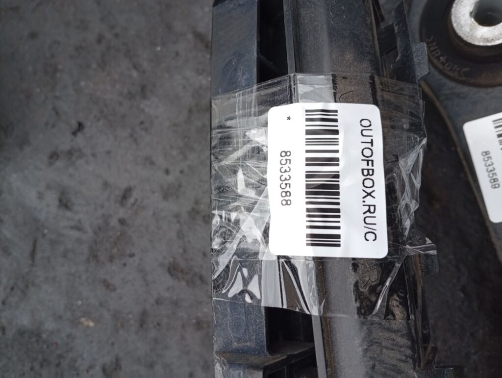 Крепление бампера на Honda Fit Shuttle Hybrid GP2 71193-TK6-A01, Переднее Правое расположение