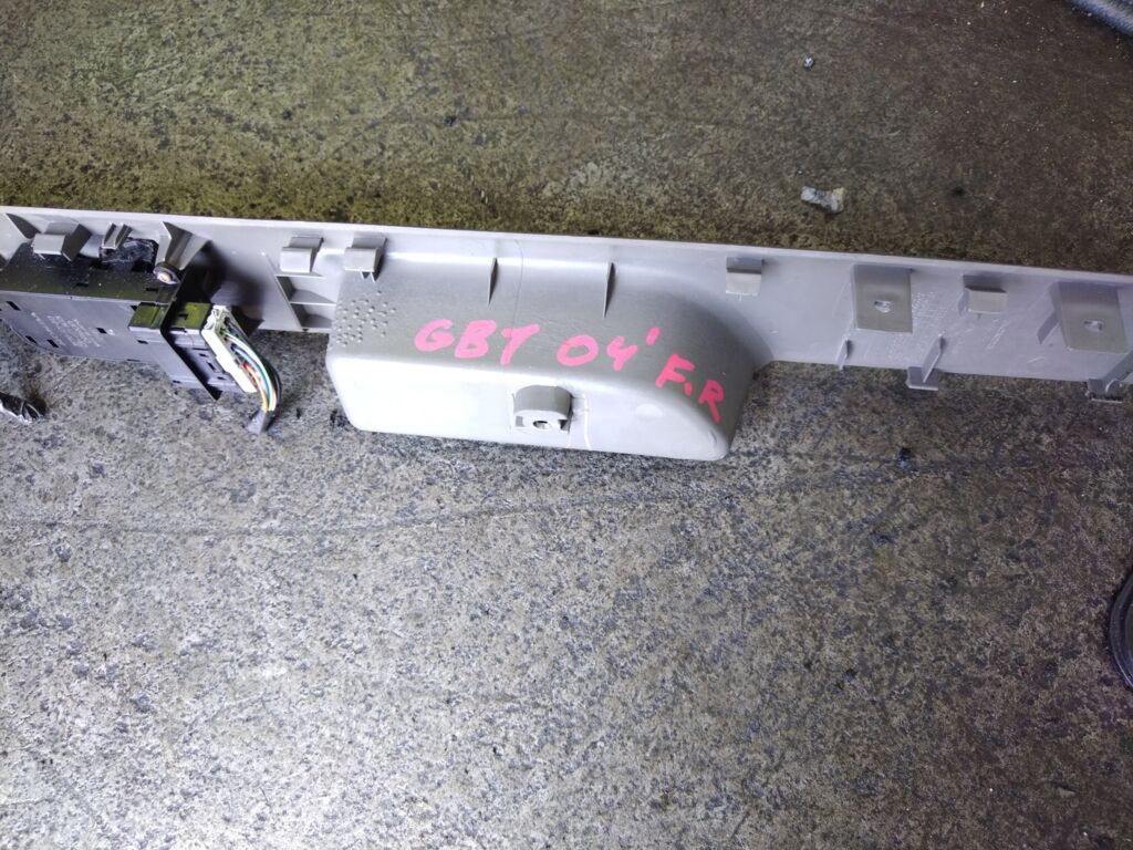 Блок упр-я стеклоподъемниками на Honda Mobilio GB1, Переднее Правое расположение