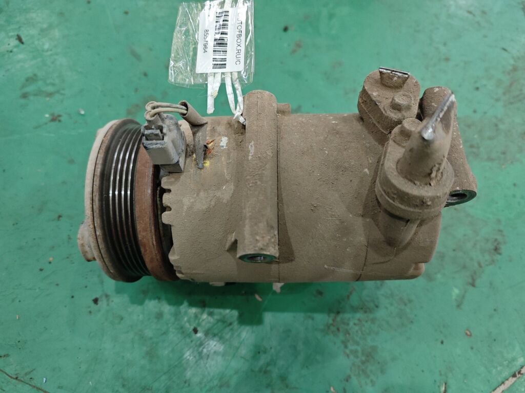 Компрессор кондиционера на Ford Focus 2 6M5H-19D629-AC