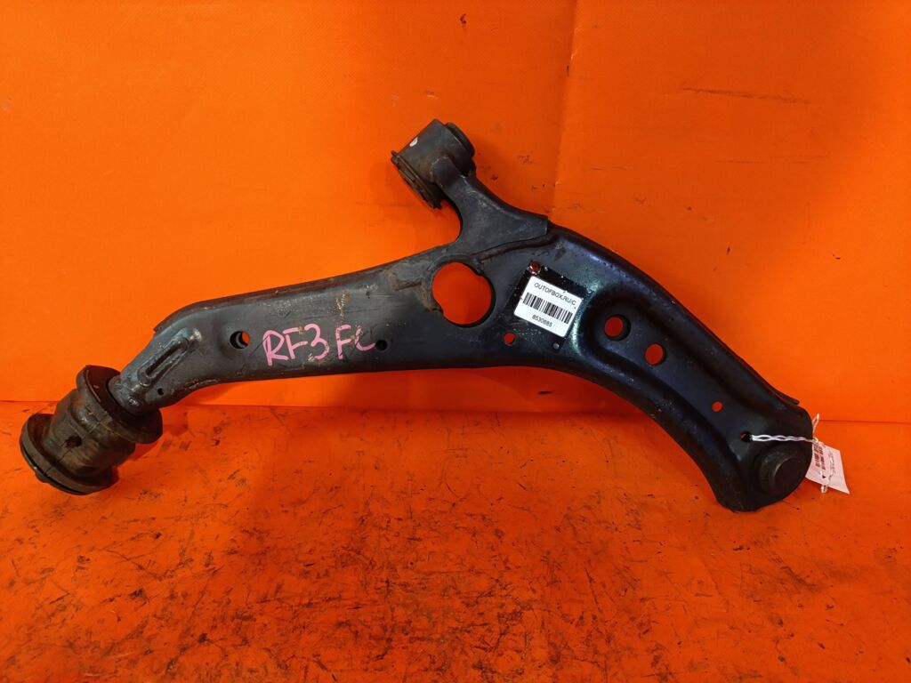 Рычаг на Honda Stepwgn RF3 K20A, Переднее Левое расположение