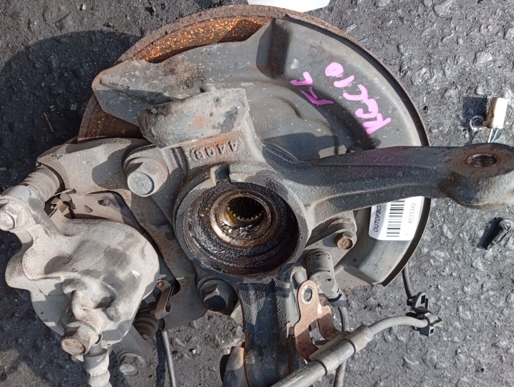 Ступица на Toyota Passo KGC10 1KR-FE, Переднее Левое расположение