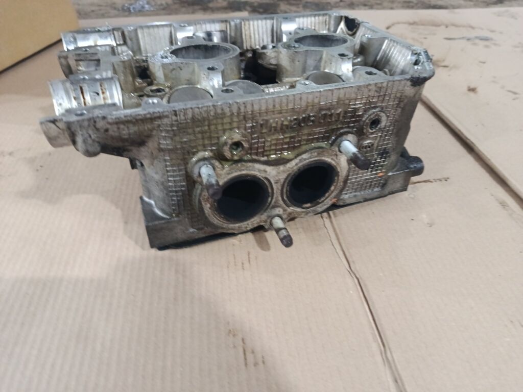 Головка блока цилиндров на Subaru Legacy Wagon BH5 EJ206 Фото 2