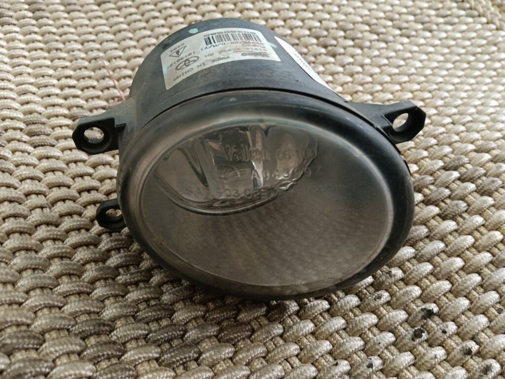 Туманка бамперная на Toyota Camry ACV40 06-130 81210-06052  212-2052R-UQ  81210-0D040  81210-0D041  81210-0D042  939.TY5921R, Правое расположение