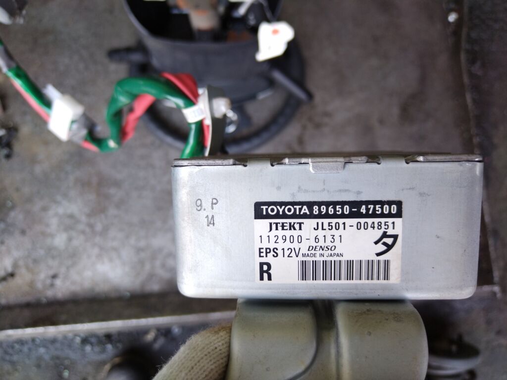 Рулевая колонка на Toyota Prius ZVW30