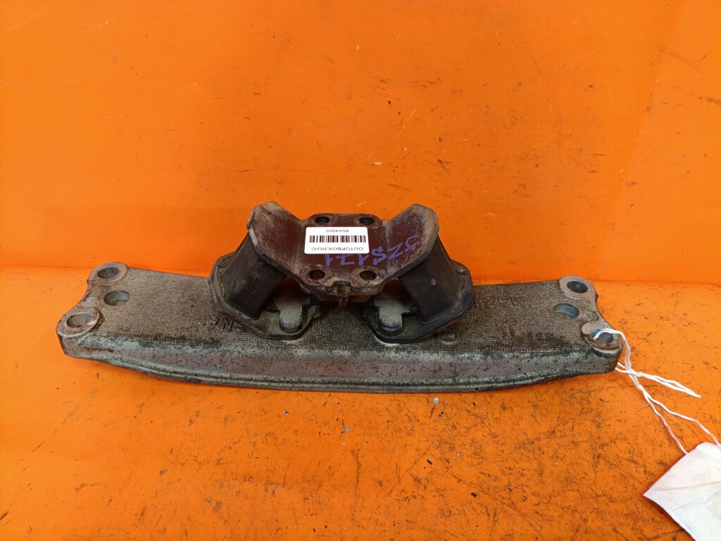 Подушка КПП на Toyota Crown JZS171 1JZ-FSE