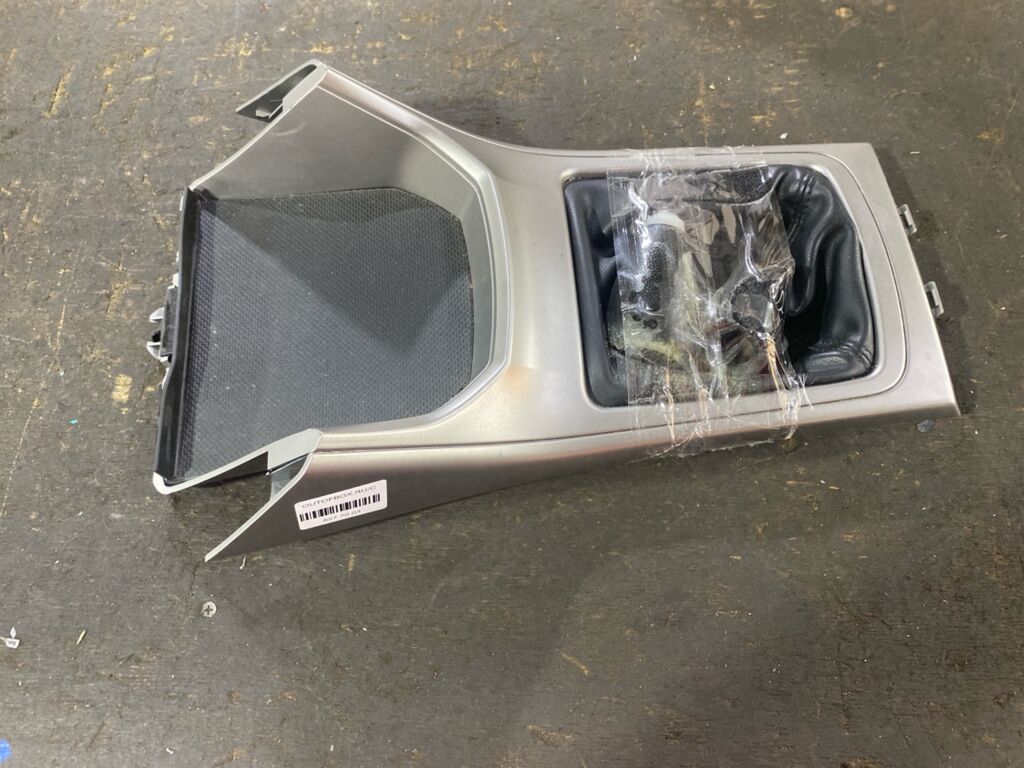 Консоль КПП на Subaru Impreza Wagon GH2 92122FG040