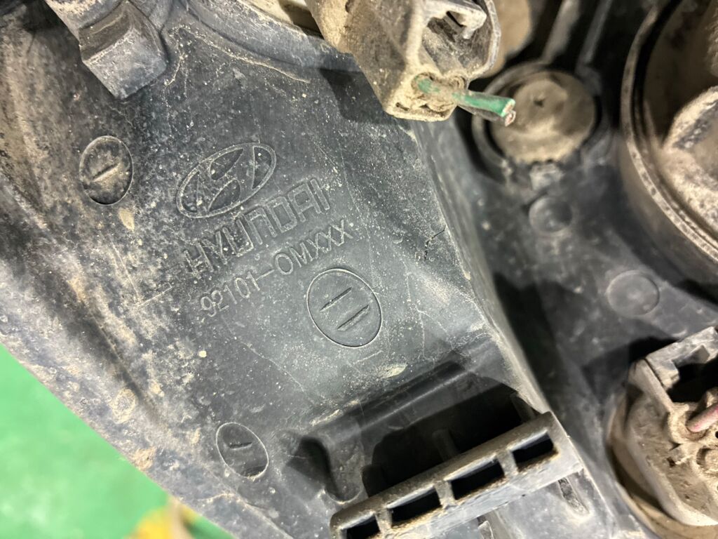 Фара на Hyundai Accent MC 92101-0M000, Левое расположение