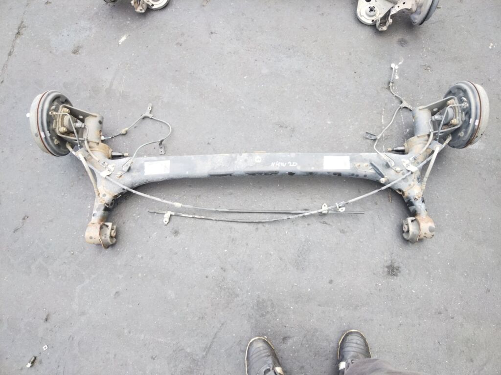 Балка подвески на Toyota Prius NHW20 1NZ-FXE, Заднее расположение