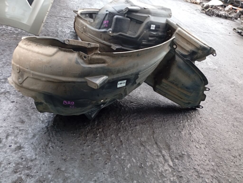 Подкрылок на Subaru Legacy Wagon BR9 EJ25 59110AJ011, Переднее Левое расположение