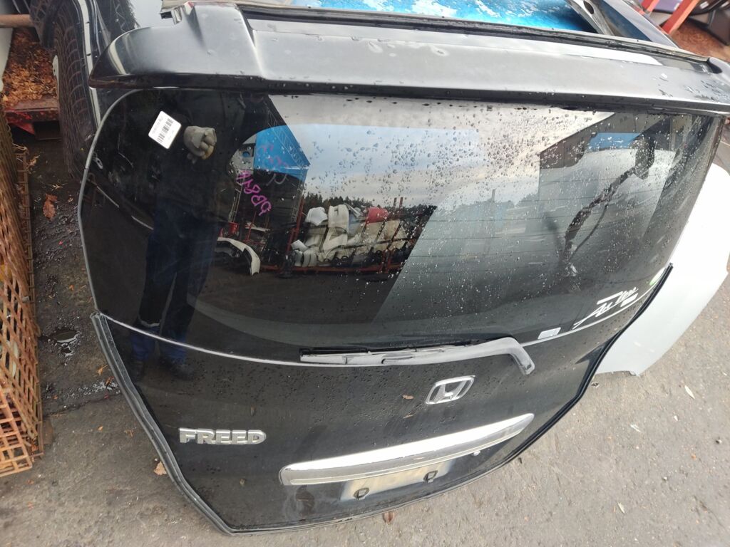 Дверь задняя на Honda Freed GB3
