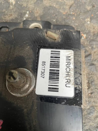 Крепление запасного колеса на Toyota Wish ZGE20G