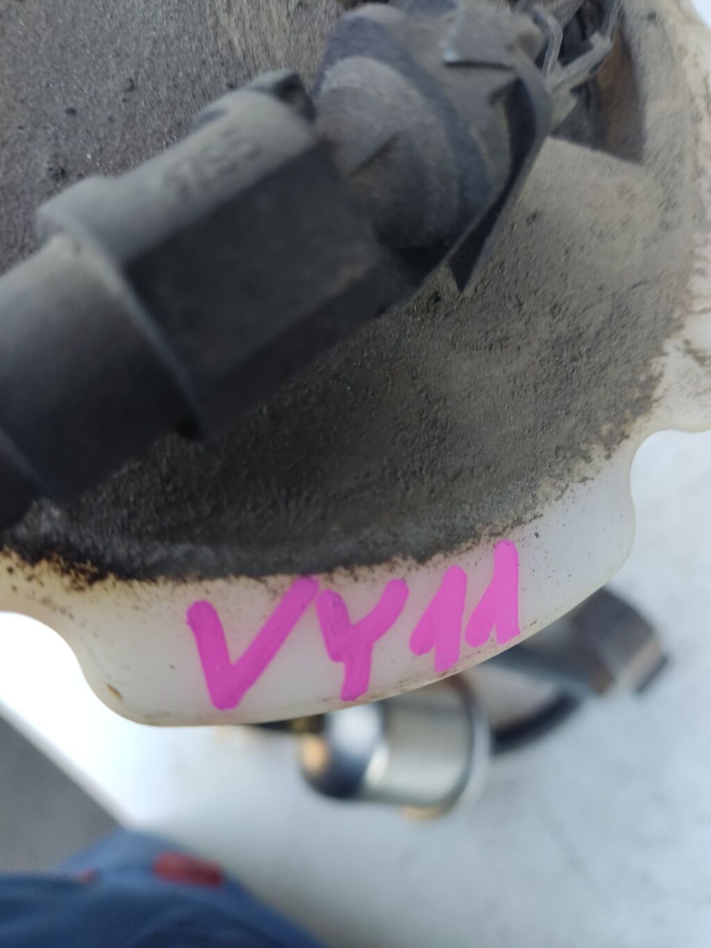 Бензонасос на Nissan Ad Van VY11 QG13DE