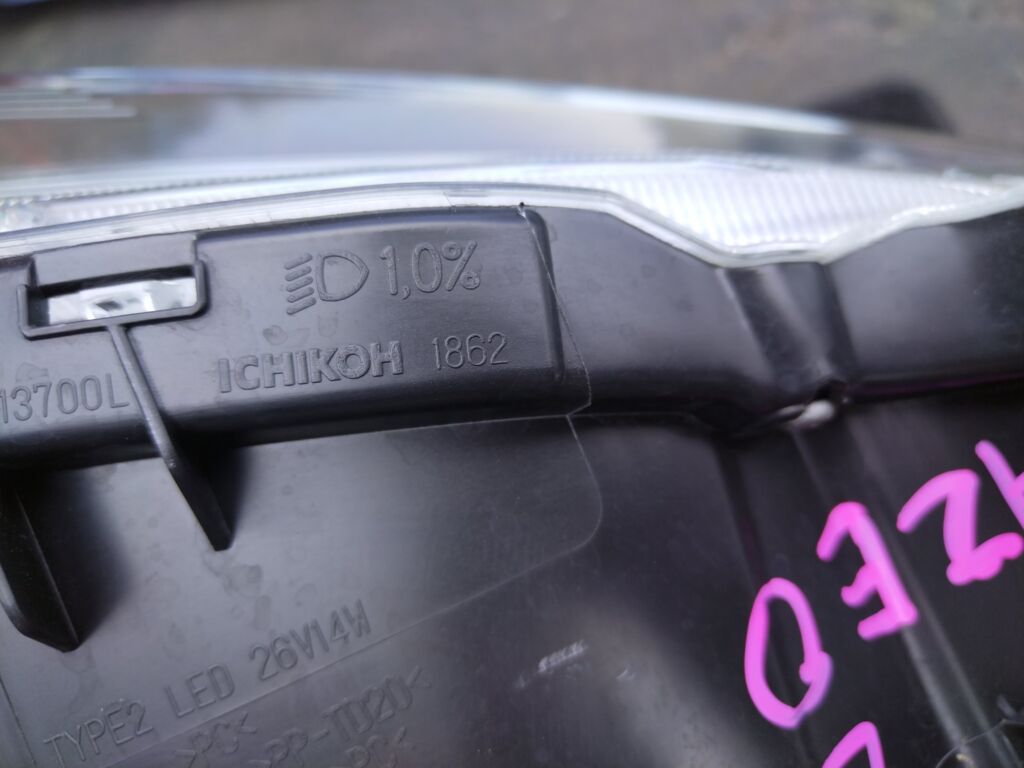 Фара на Nissan Leaf AZE0 1862 26060-3NK5A, Левое расположение