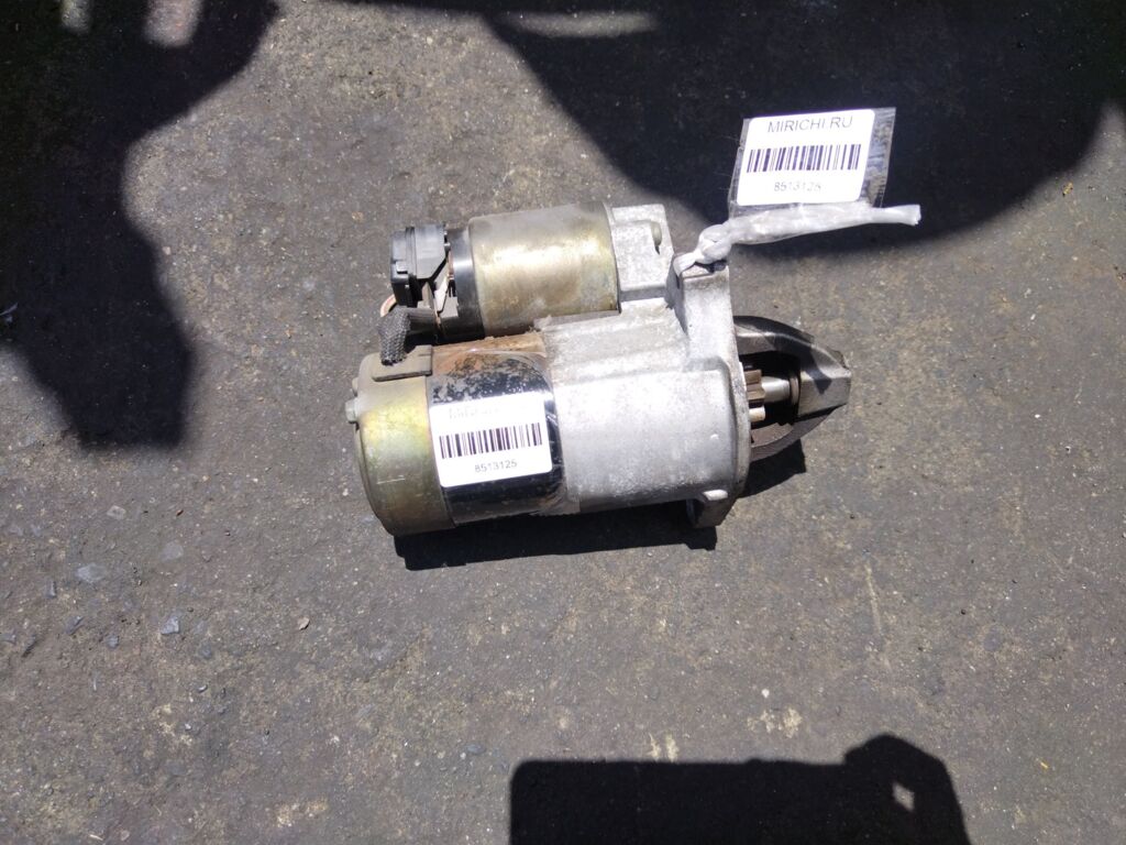 Стартер на Mazda Demio DW3W B3 BPD4-18-400A