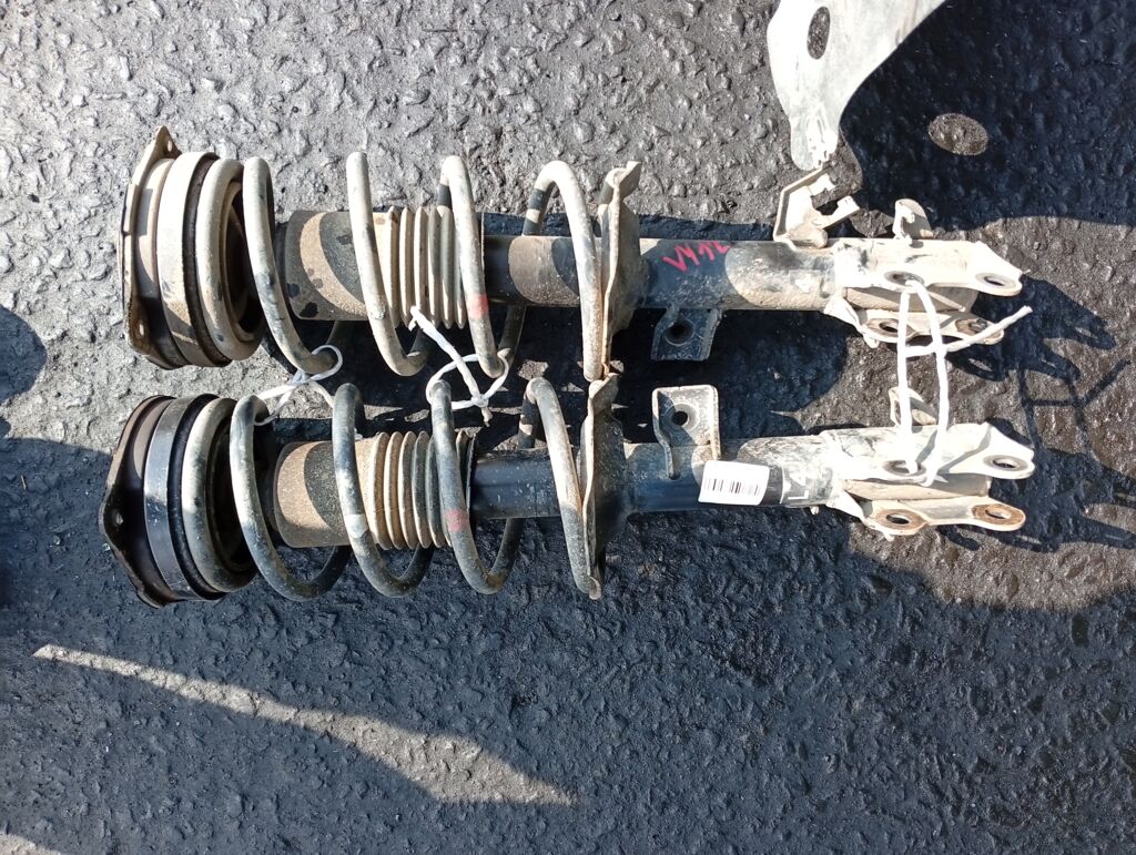 Стойка амортизатора на Nissan Ad Van VY12 HR15DE, Переднее расположение