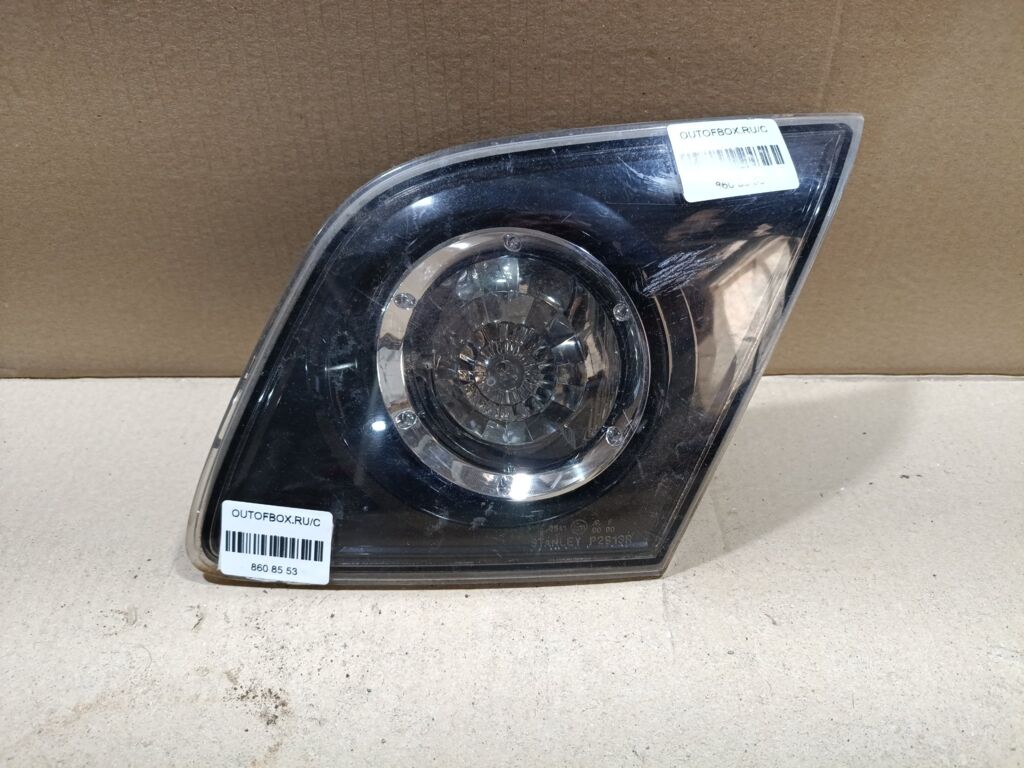 Стоп-планка на Mazda Axela BK5P P2913, Правое расположение