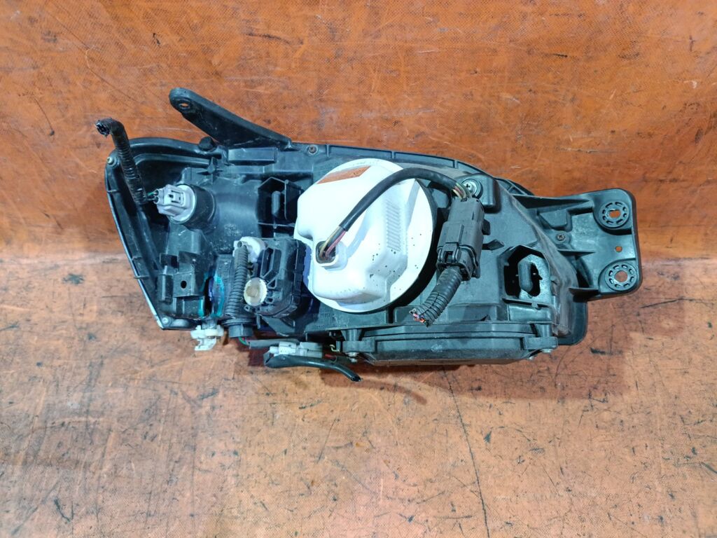 Фара на Subaru Legacy Wagon BH5 100-20751, Левое расположение