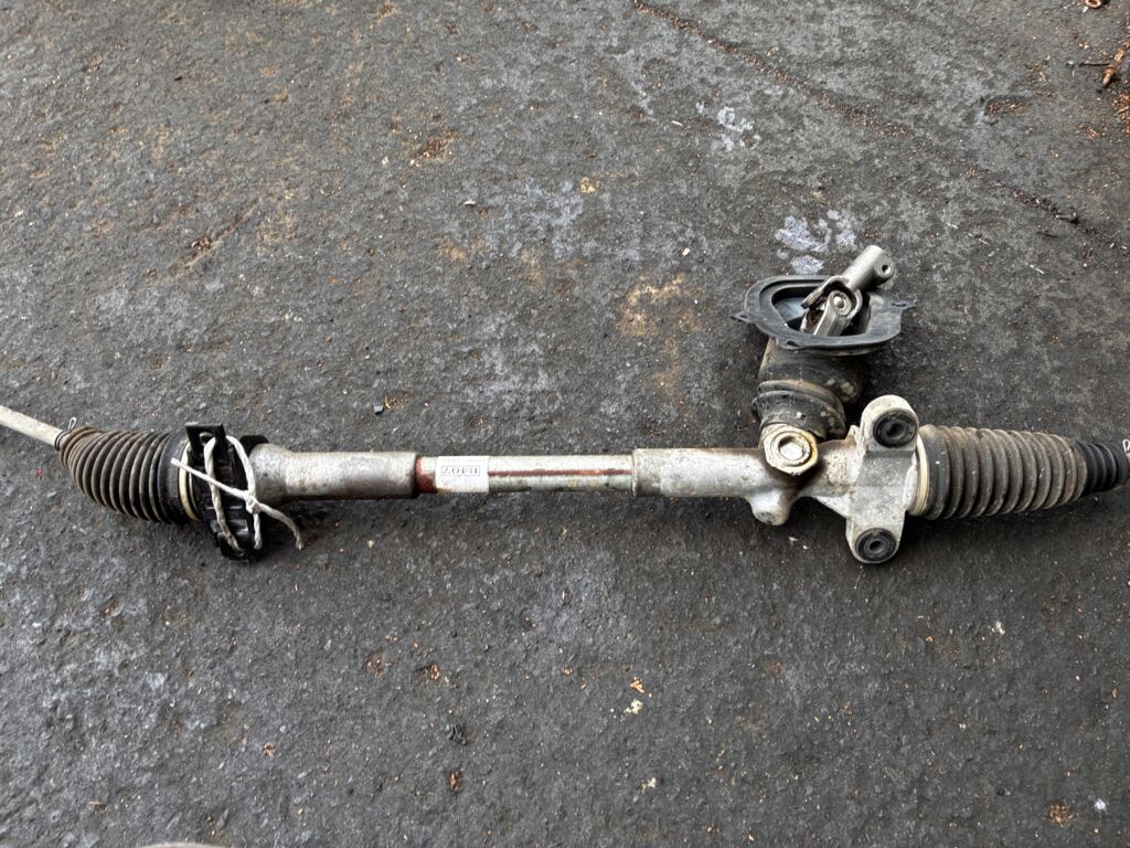 Рулевая рейка на Toyota Passo KGC30 1KR-FE