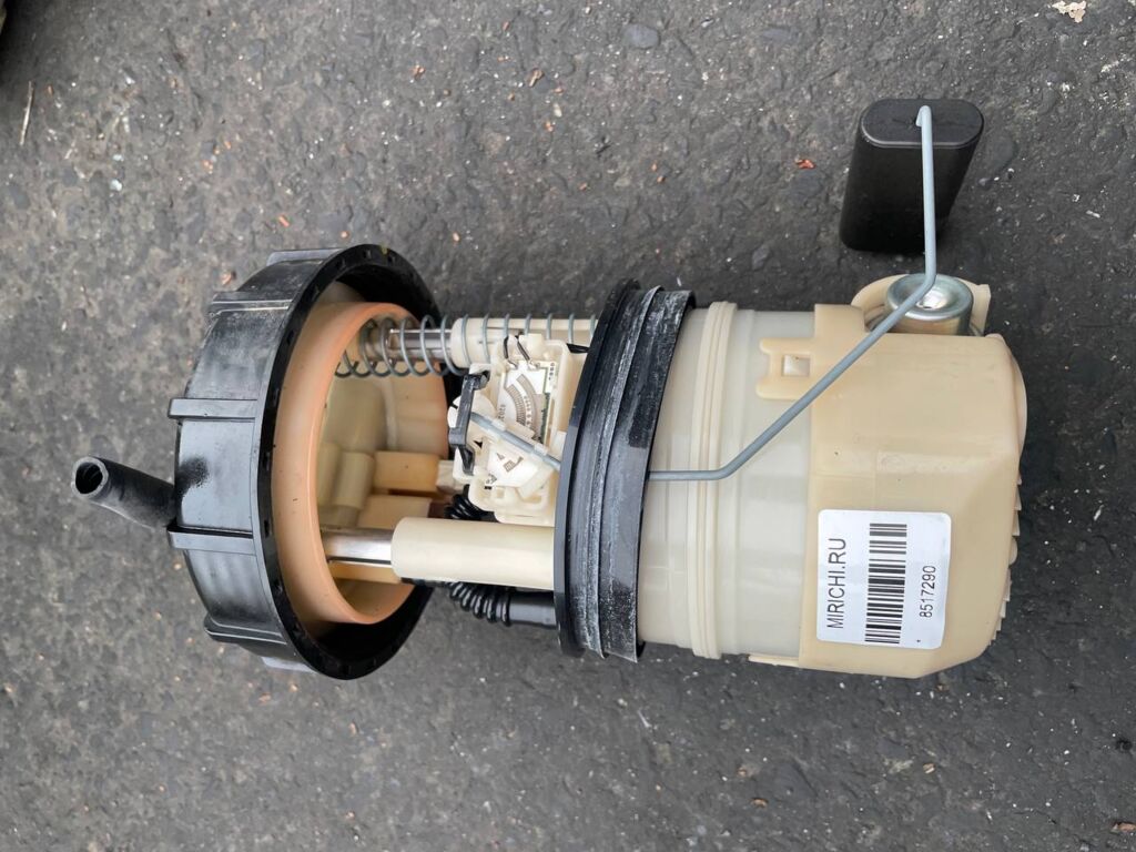 Бензонасос на Nissan Note E11 HR15DE 17040-1V10A