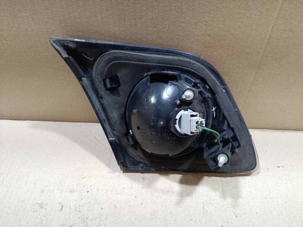 Стоп-планка P2913 P2913 на Mazda Axela BK5P Фото 2