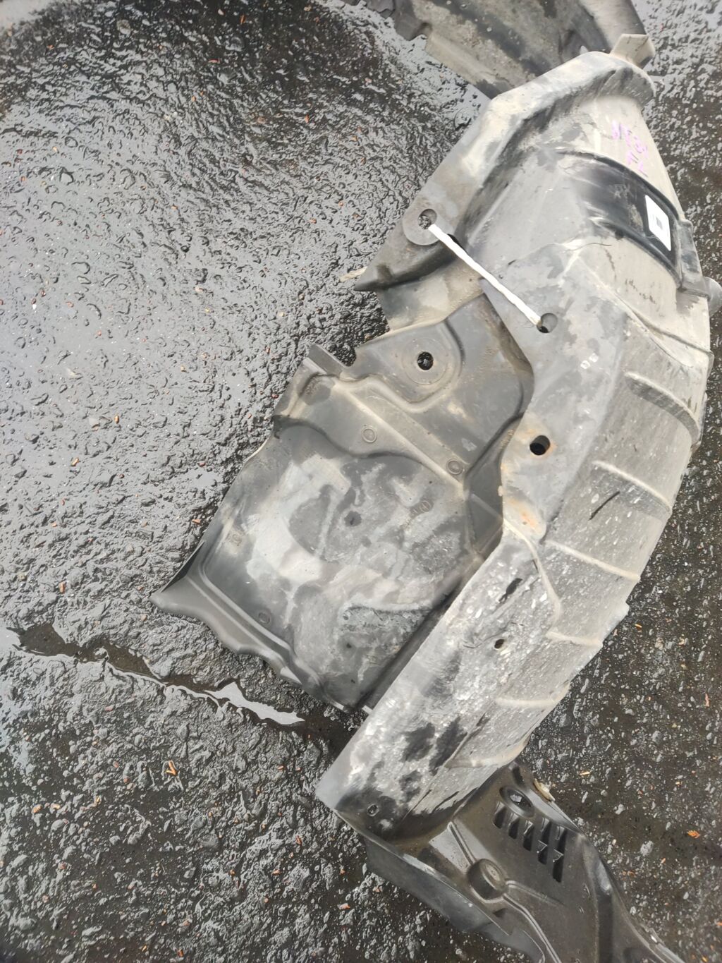 Подкрылок на Nissan X-Trail NT31 MR20DE 63841-JG70A  212641  3368433  63841-JG30A  63841-JG30B  63843-JG00A  DS11184AL  DS8323604  L261907024L  RR-63843-JG00A  ST-DTU2-016L-2, Переднее Левое расположение
