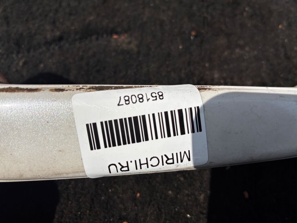 Ручка двери на Toyota Noah AZR60G, Заднее расположение