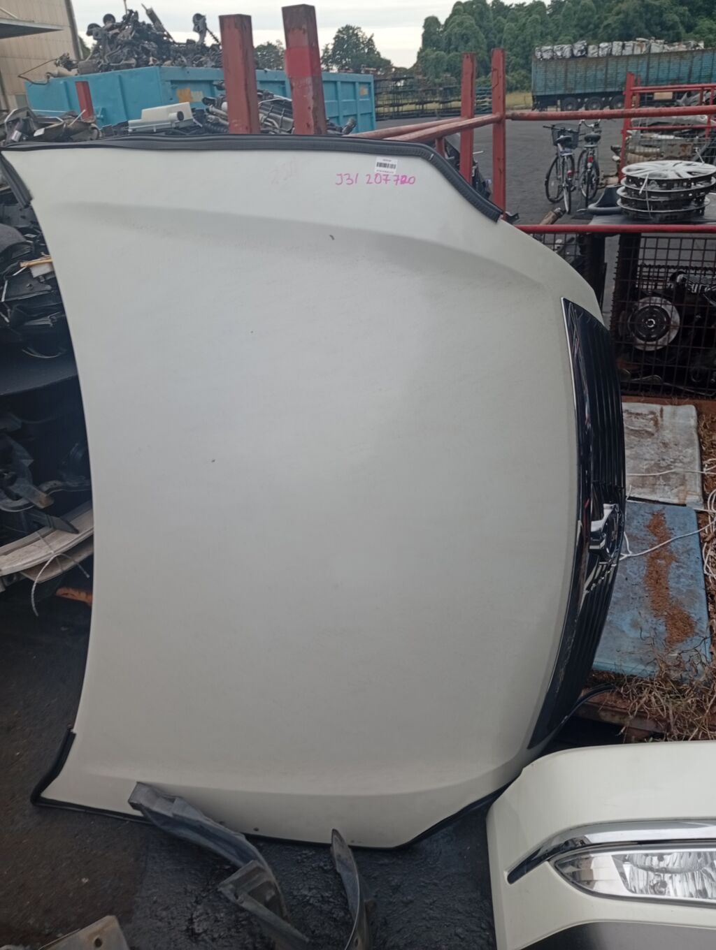 Капот на Nissan Teana J31 Фото 2