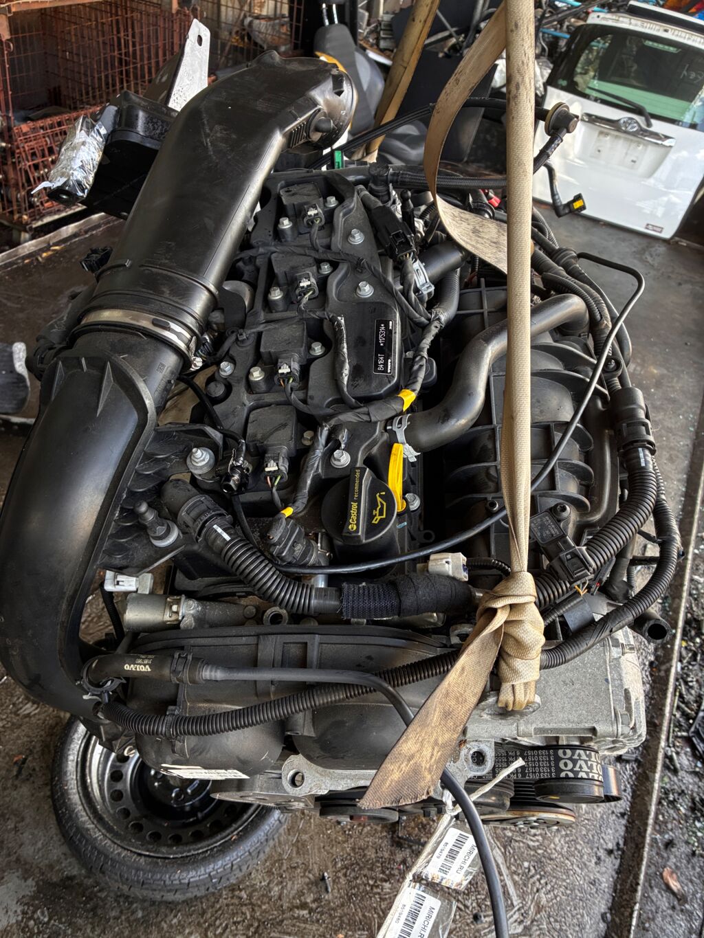 Двигатель на Volvo V40 MV B4164T