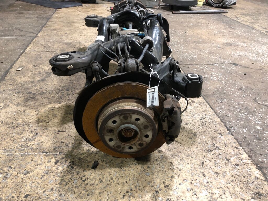 Балка подвески на Bmw X1 E84-VL32 N46B20BD, Заднее расположение