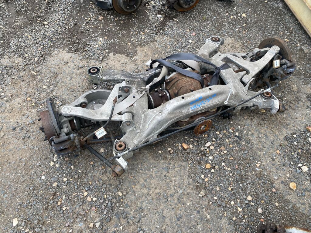 Балка подвески на Nissan Skyline HV35 VQ30DD, Заднее расположение