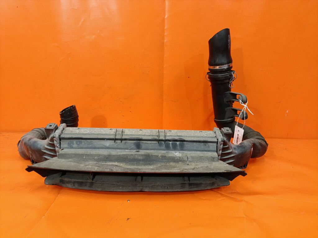 Радиатор интеркулера на Mercedes-Benz Clk-Class C208.344 111.956