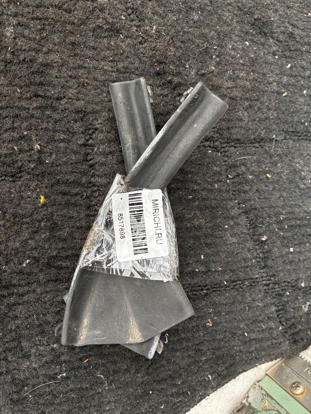 Решетка под лобовое стекло на Nissan Tiida C11 66895-1JY0A  66894-1JY0A