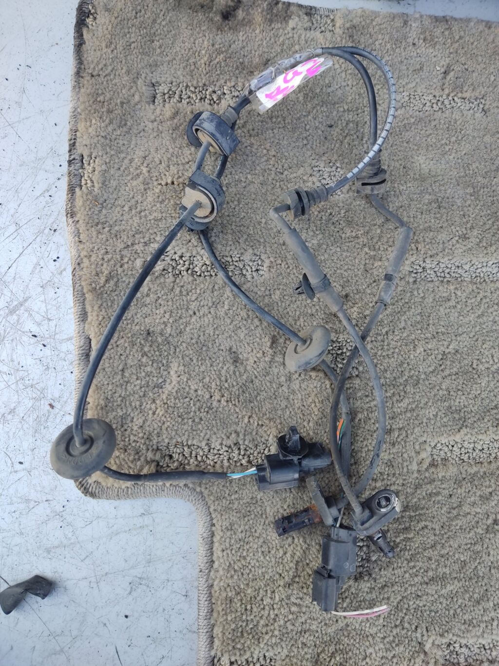 Датчик ABS на Honda Stepwgn RG1 K20A, Переднее расположение