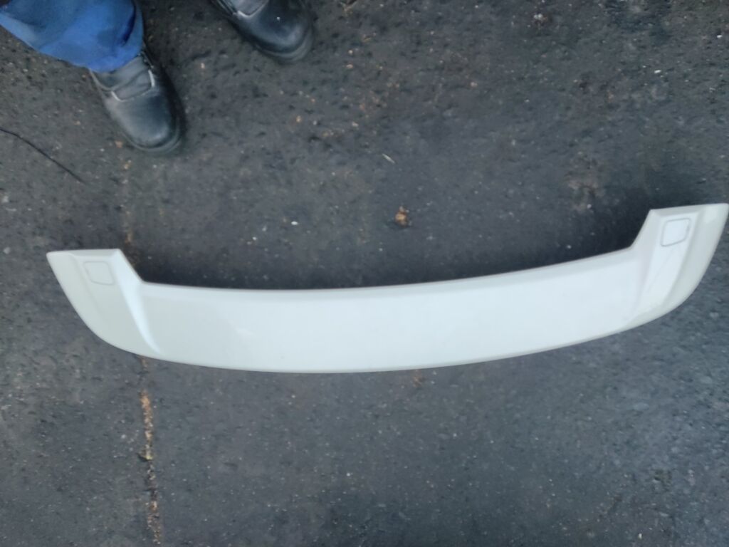Спойлер на Subaru Forester SH5 96031-SC000, Заднее расположение