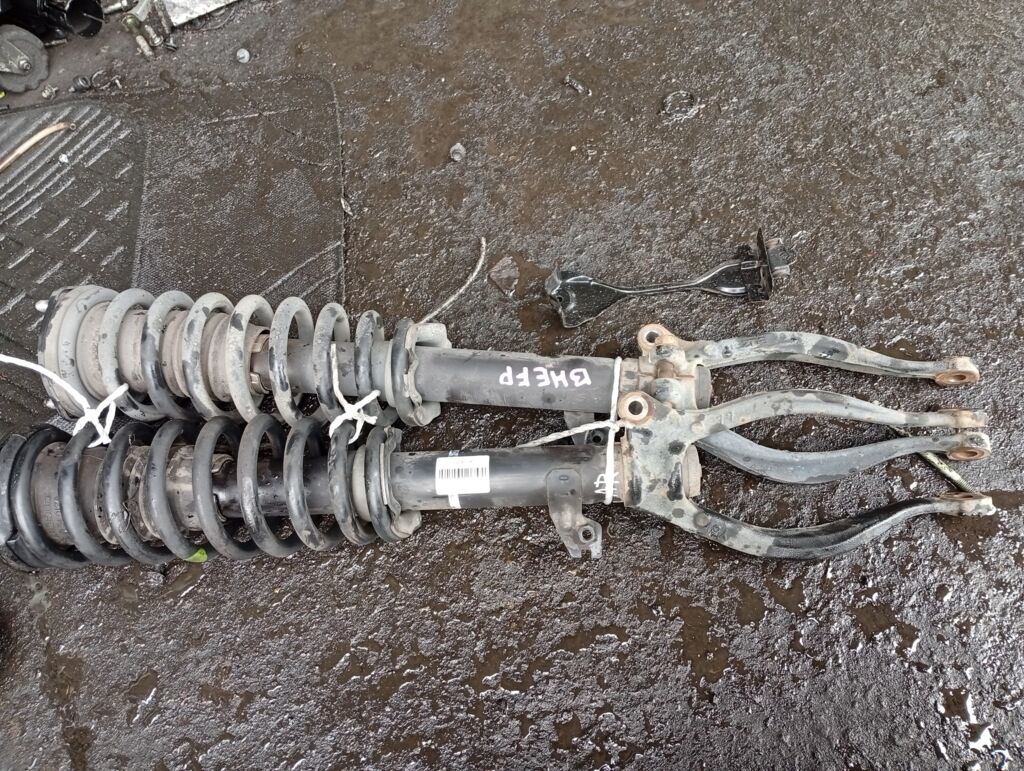 Стойка амортизатора на Mazda Atenza GHEFP LF-VD, Переднее расположение