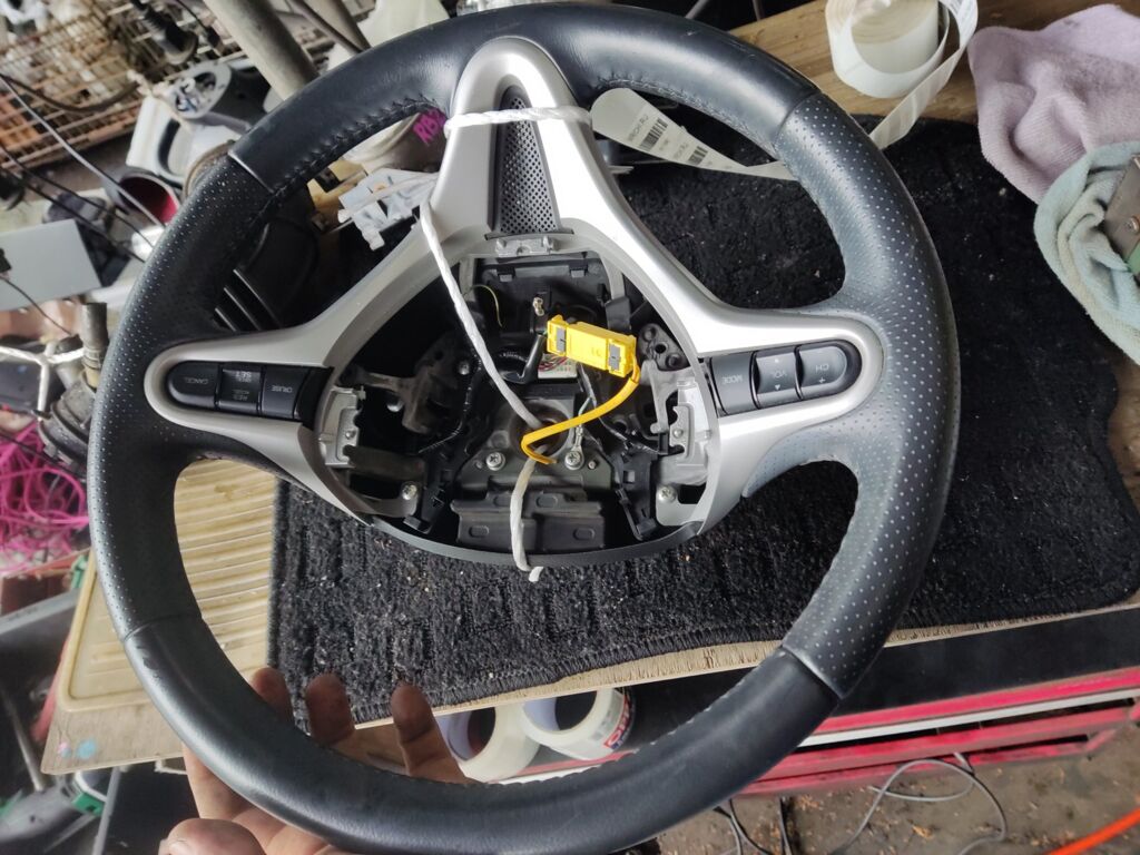 Руль на Honda Fit GE8