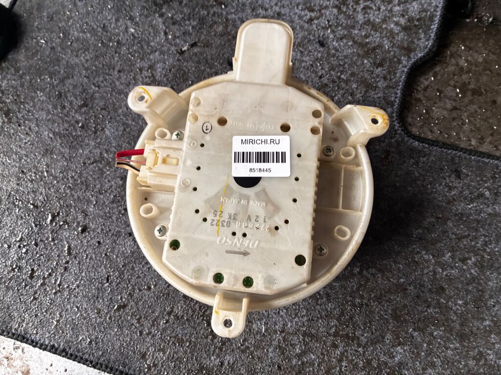 Мотор печки на Toyota Mark X GRX120 87103-30400