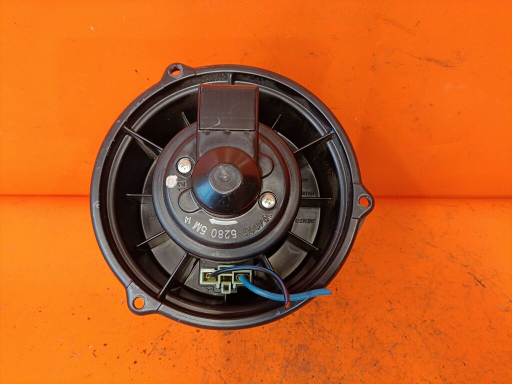 Мотор печки MN140153 на Mitsubishi Colt Plus Z21W Фото 2 Мотор печки MN140153 на Mitsubishi Colt Plus Z21W Фото 2