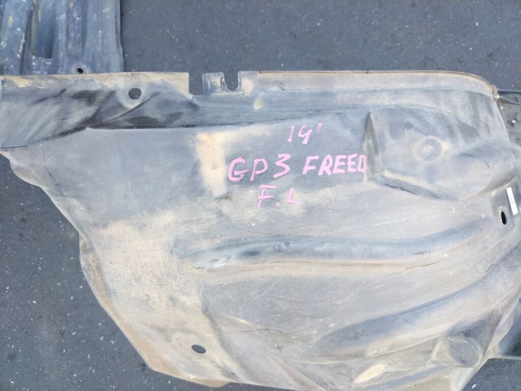 Подкрылок на Honda Freed Hybrid GP3 LEA 74151-SYY-00, Переднее Левое расположение