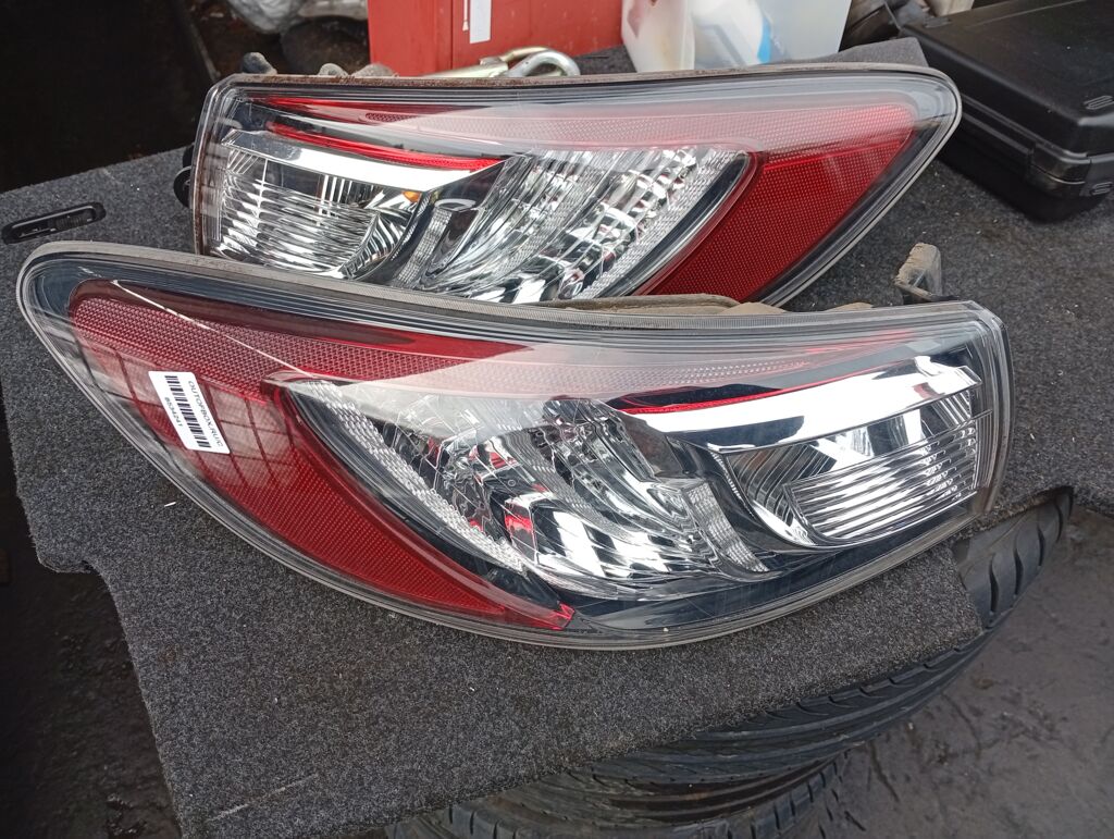 Стоп на Mazda Axela BLEFP P8546, Левое расположение
