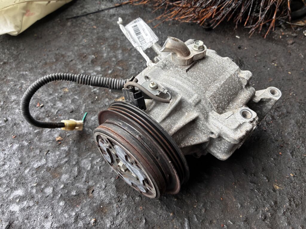 Компрессор кондиционера на Daihatsu Move LA150S KF 447280-3471