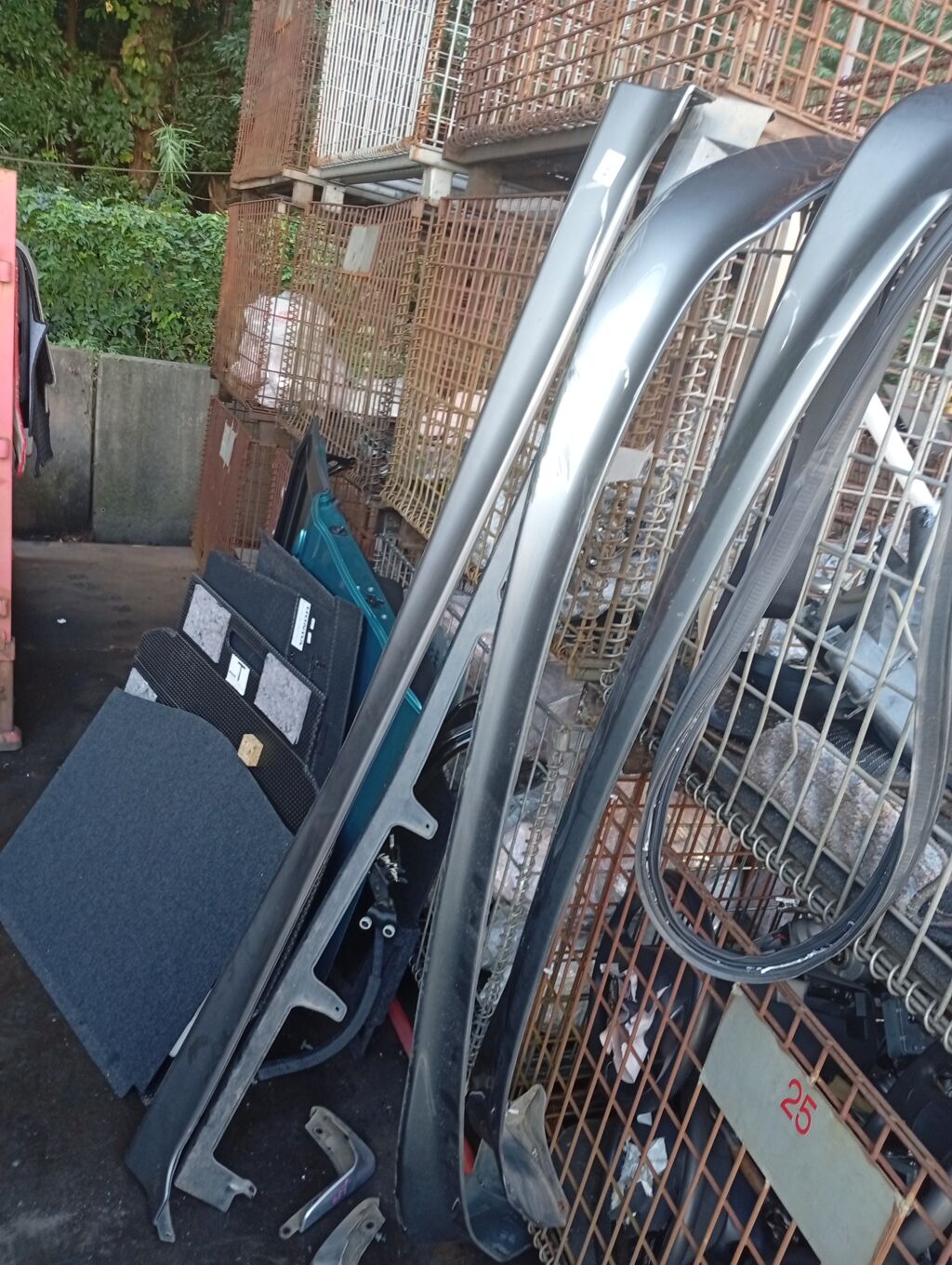 Порог кузова пластиковый ( обвес ) на Nissan Note E11 Фото 2