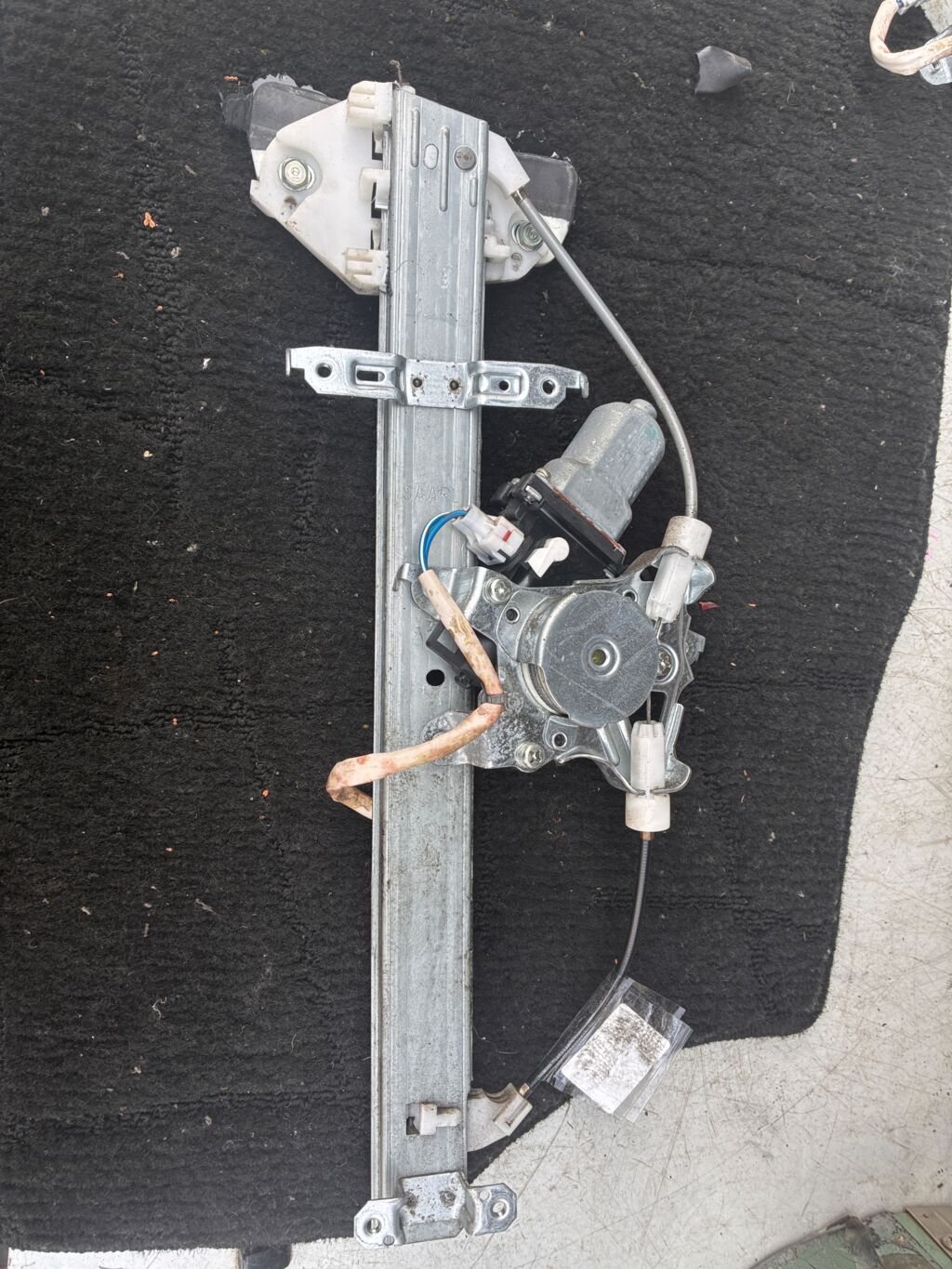Стеклоподъемный механизм на Honda Fit GD1, Заднее Левое расположение