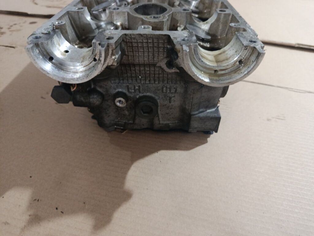 Головка блока цилиндров на Subaru Legacy Wagon BH5 EJ206 Фото 5