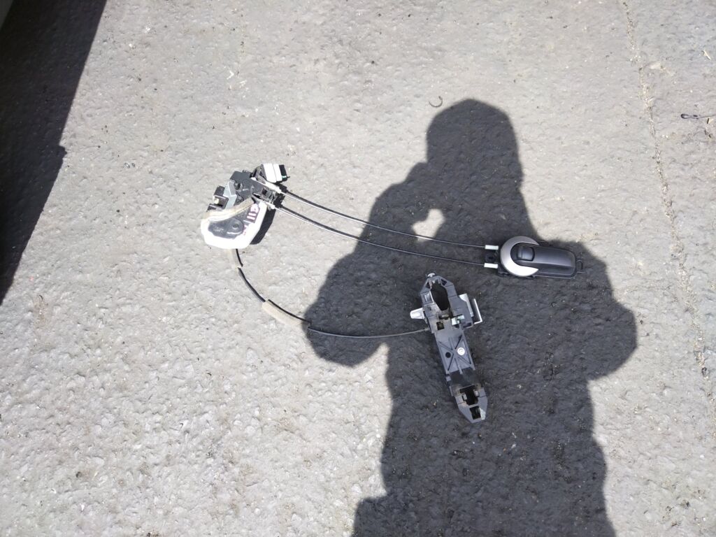 Замок двери на Nissan Tiida C11, Заднее Правое расположение