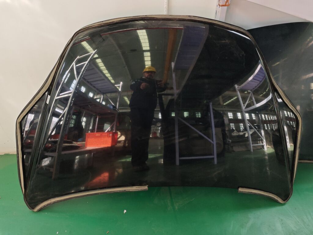 Капот на Honda Cr-V RE1