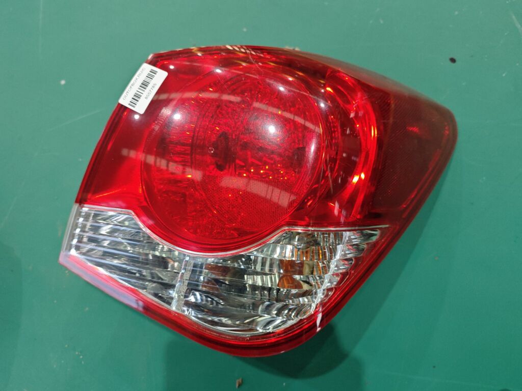 Стоп на Chevrolet Cruze J300, Правое расположение